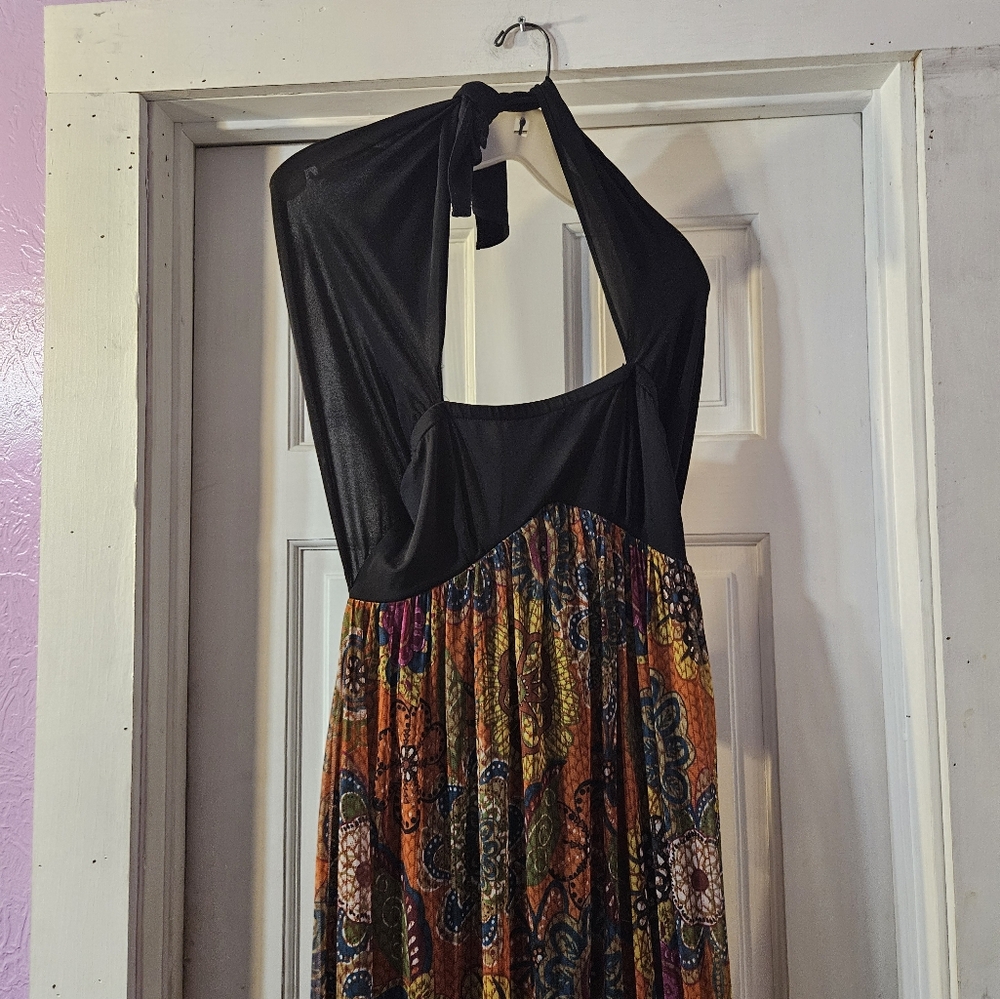 Ladies dress with back out size 12